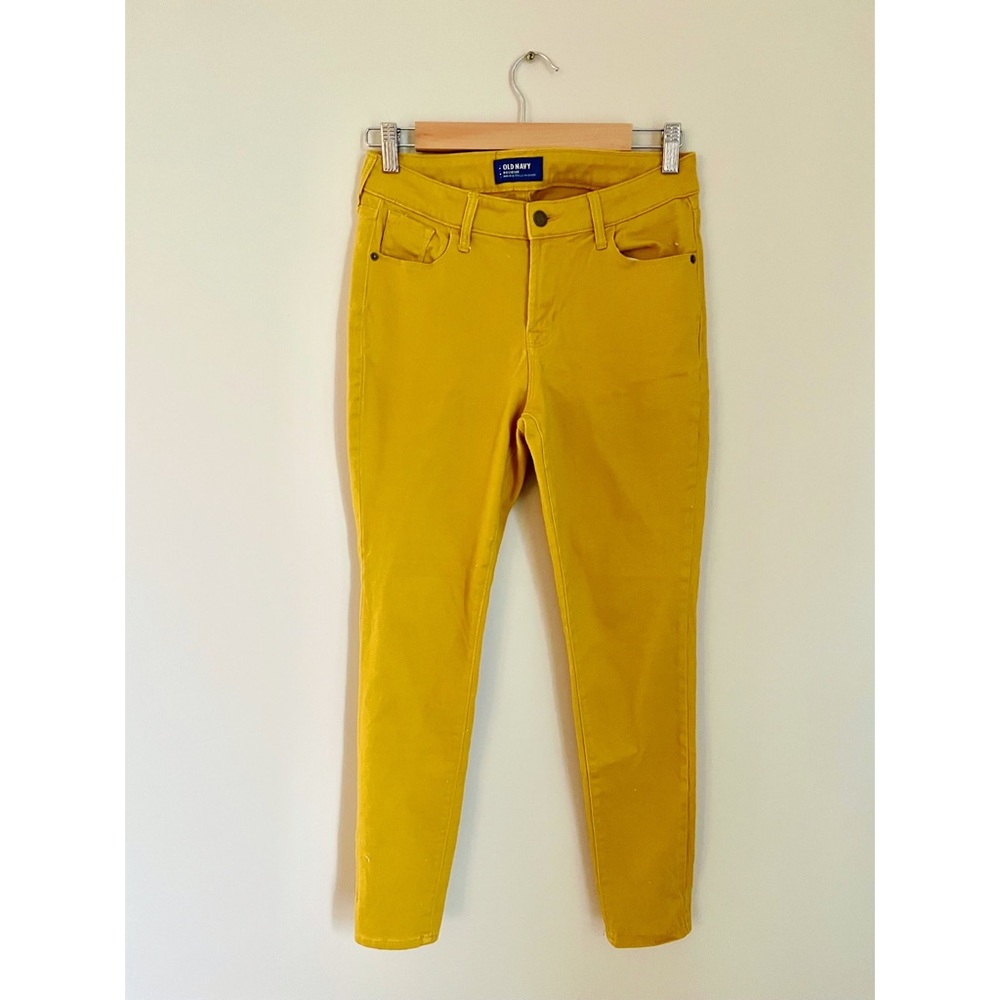 ✨moving sale✨ Yellow Mid-Rise Old Navy Rockstar Jeans Pants 💛